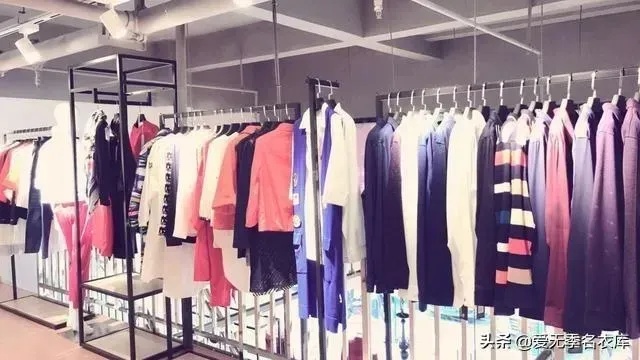 曲靖服装加盟店多少钱，投资与回报的权衡