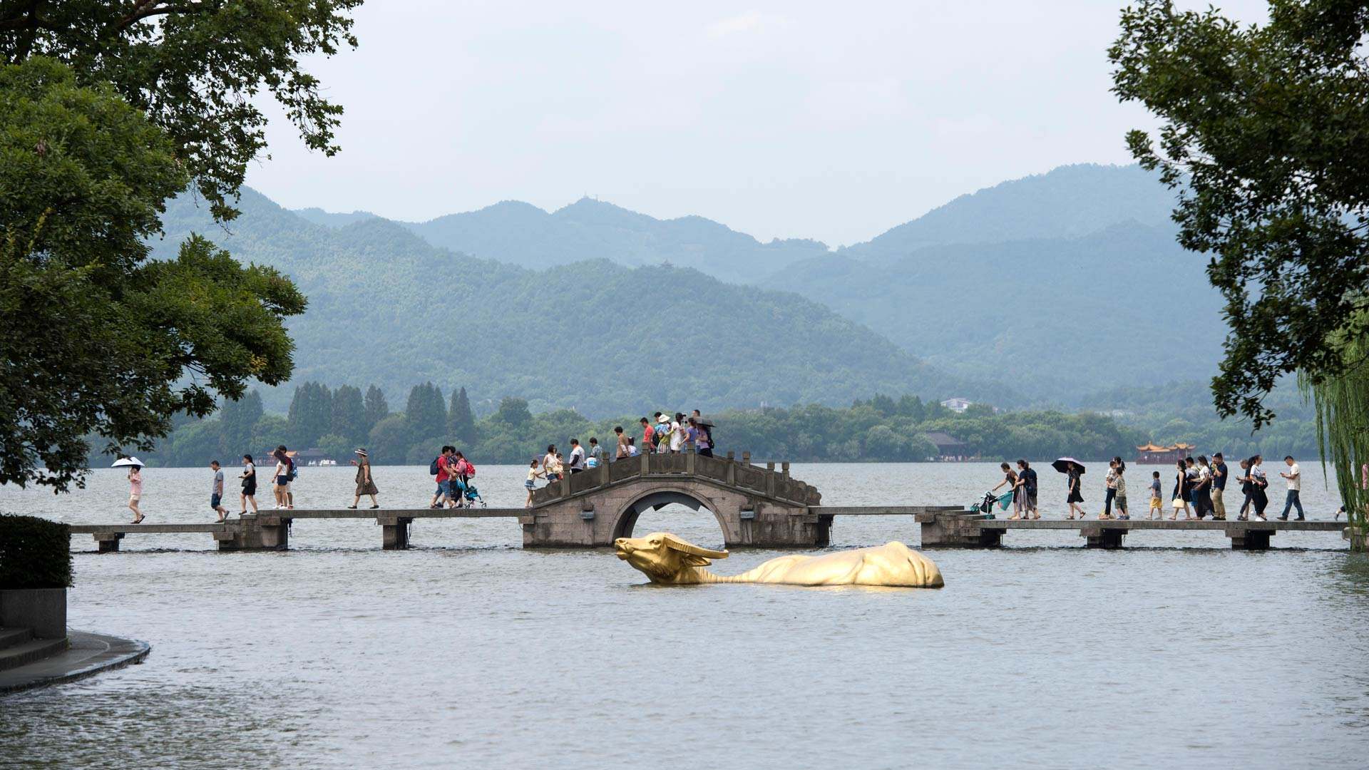 西湖拍照攻略 西湖边怎么拍照