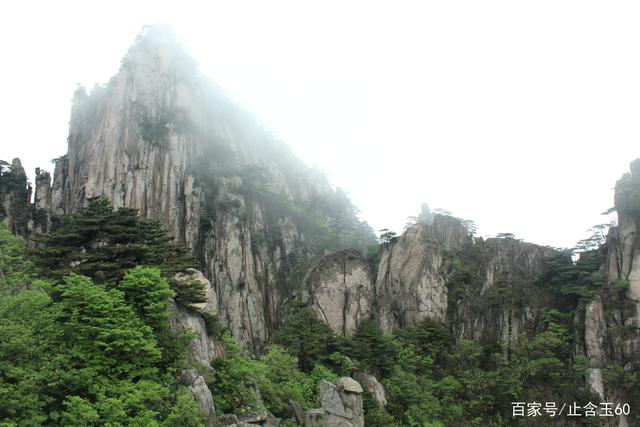 黄山又叫什么山 黄山又叫什么山怎么读