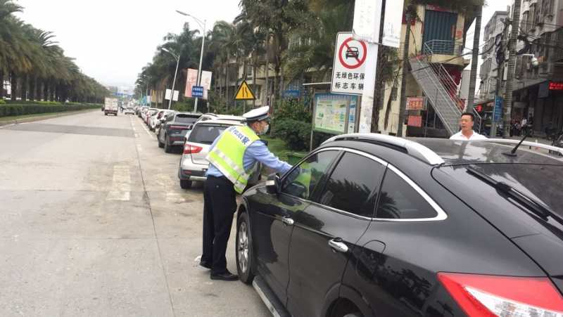 高速违停怎么处罚 高速路违章停车怎么处罚